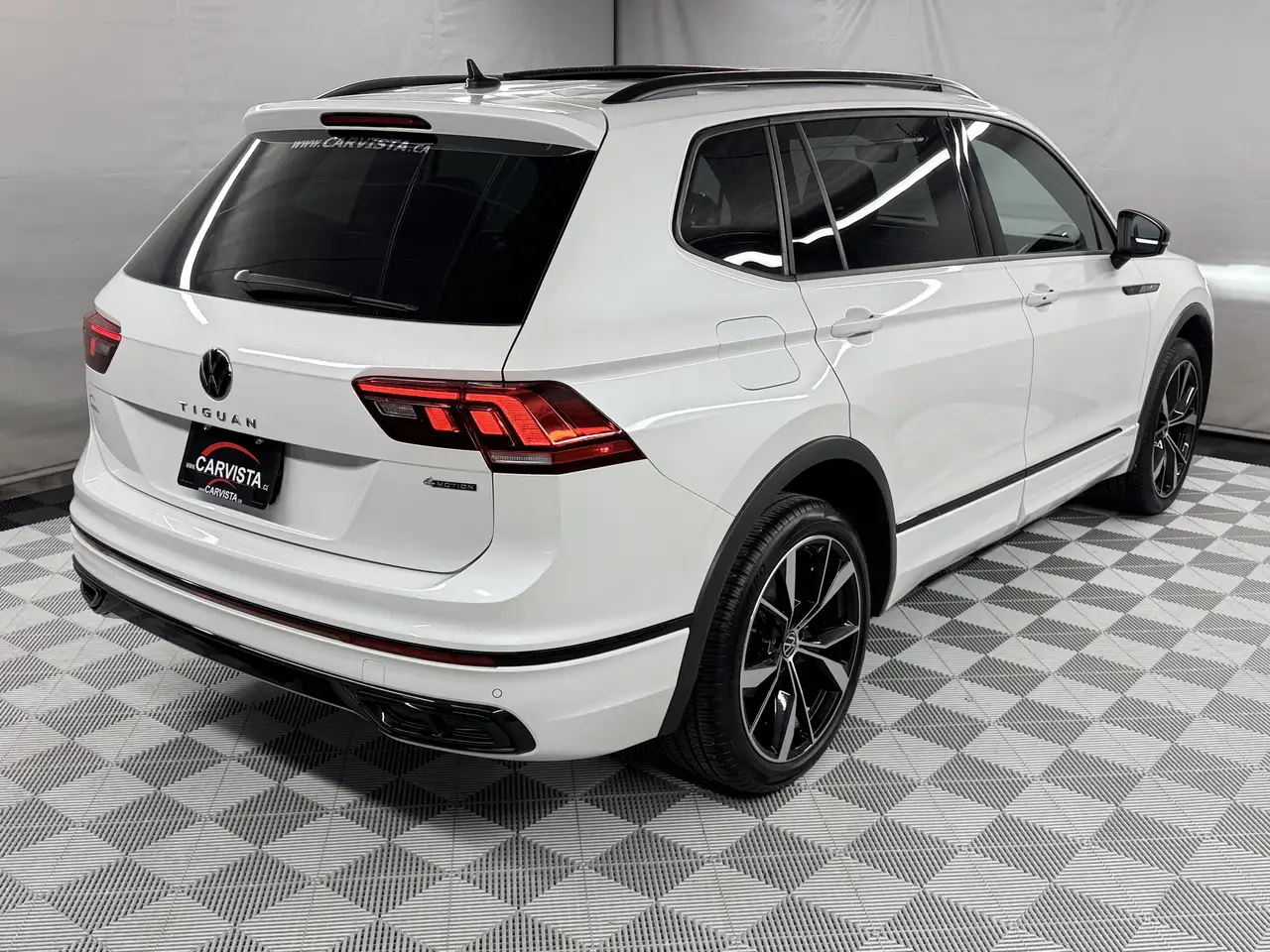 Volkswagen Tiguan снимка Volkswagen Tiguan