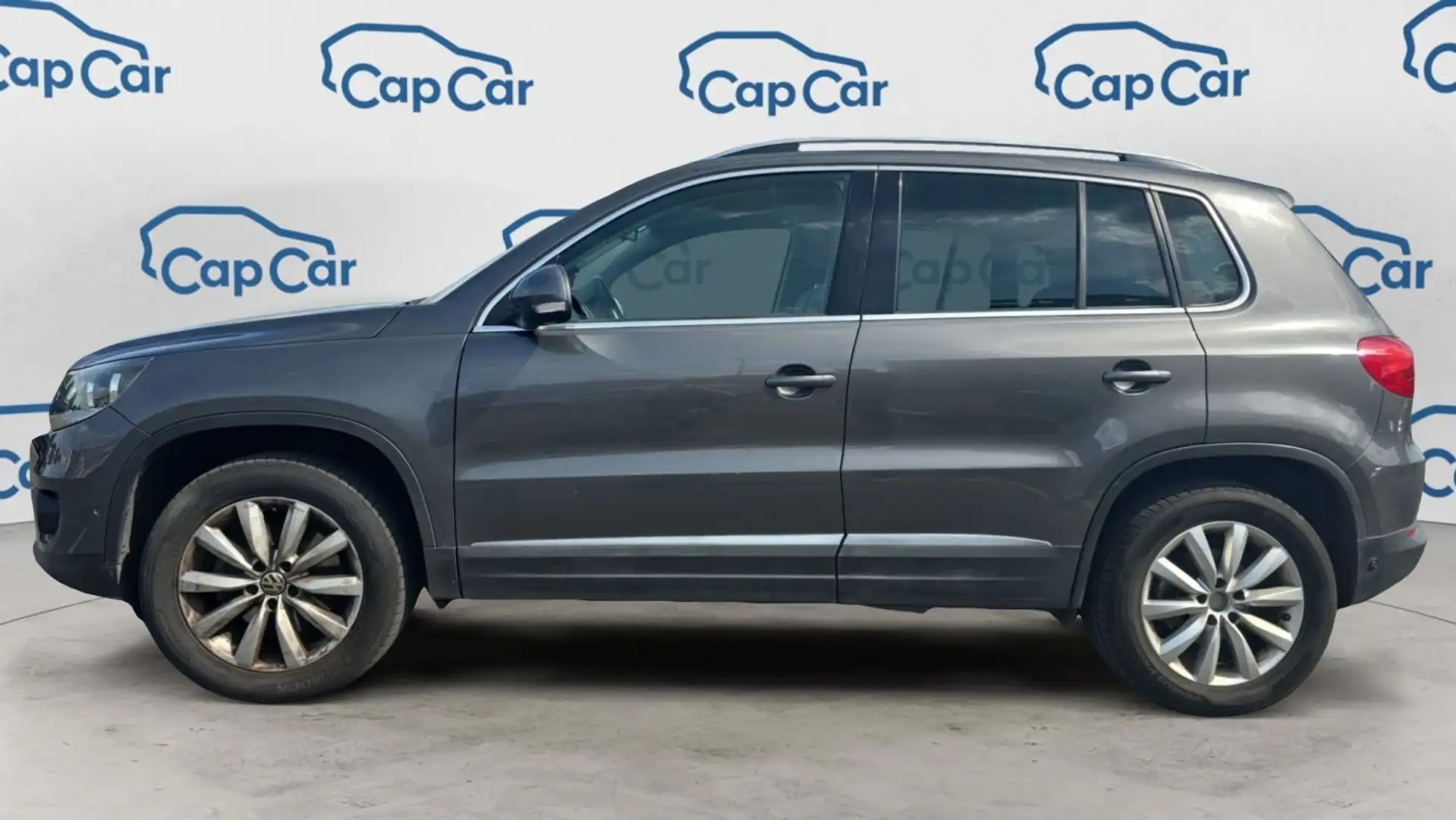 Volkswagen Tiguan 1.4 TSI 122 Sportline - 2
