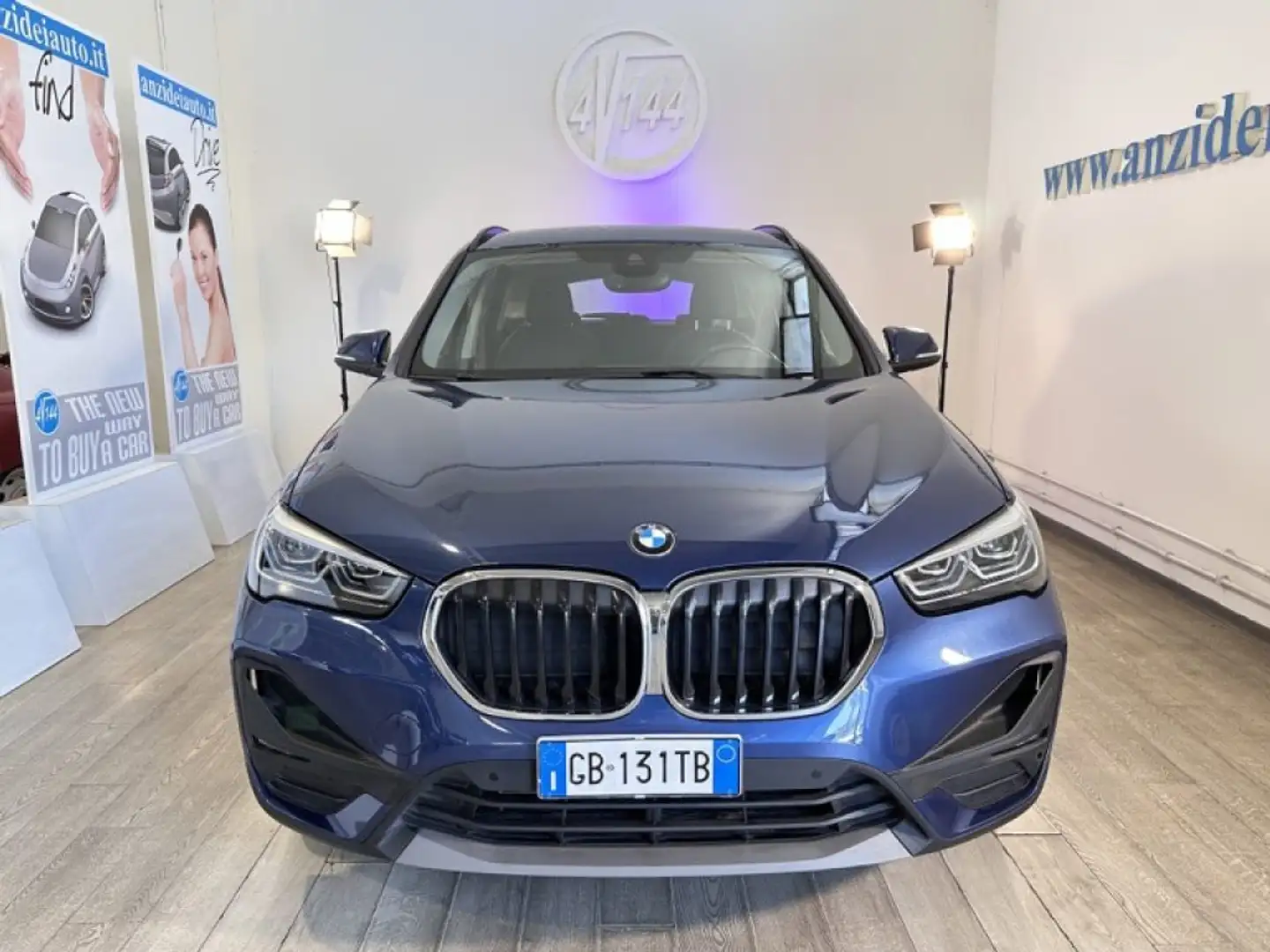 BMW X1 sDrive 18d Business Advantage Aut. Blu/Azzurro - 2