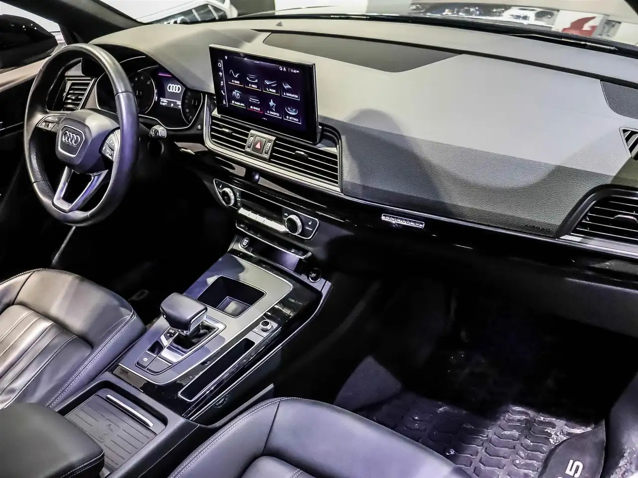 Audi Q5 снимка Audi Q5