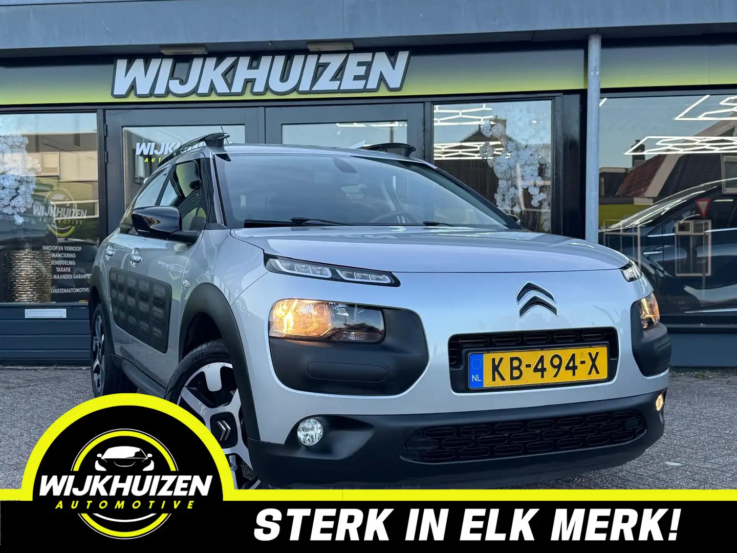 Citroen C4 Cactus 1.2 PureTech Shine met Navigatie !!! Airco !!! Net Gris - 1
