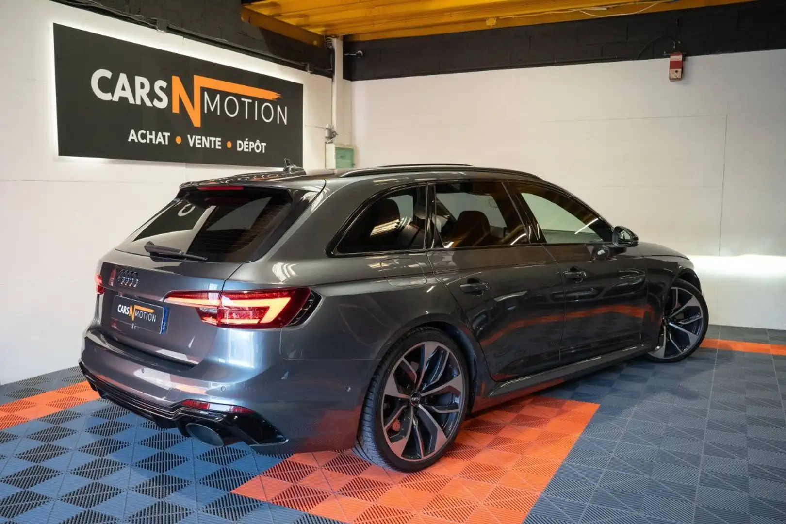 Audi RS4 (B9) 2.9l 450ch - Française 2ème main / Historique complet Grijs - 2
