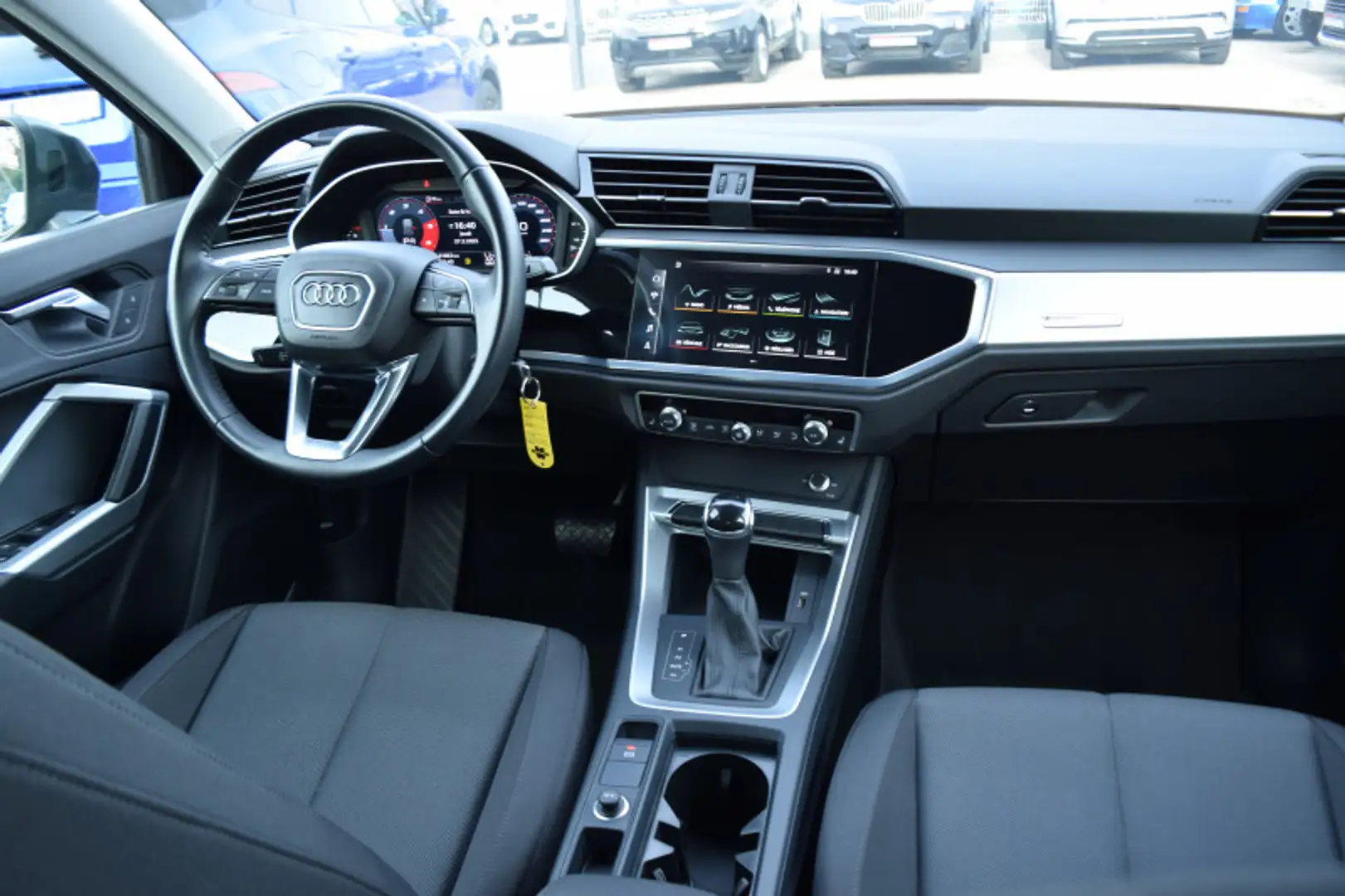 Audi Q3 35 TDI 150CH S LINE S TRONIC 7 Gris - 2