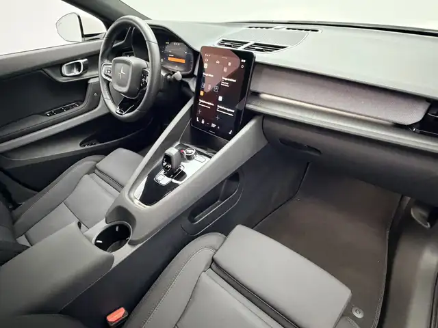 Polestar 2 view 10