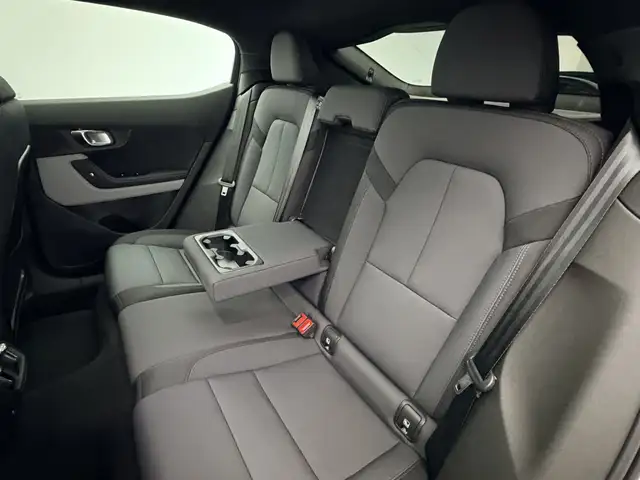Polestar 2 view 27