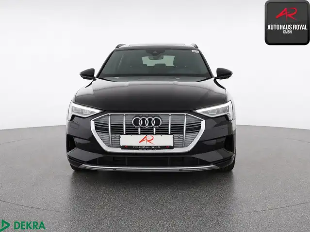 Audi E-Tron view 7