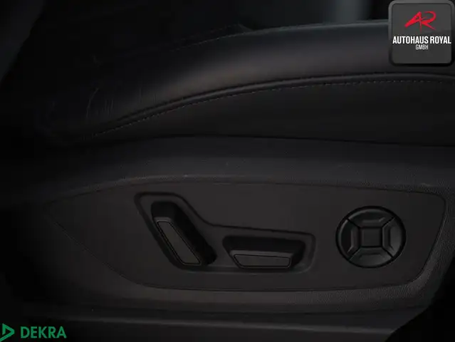 Audi E-Tron view 11