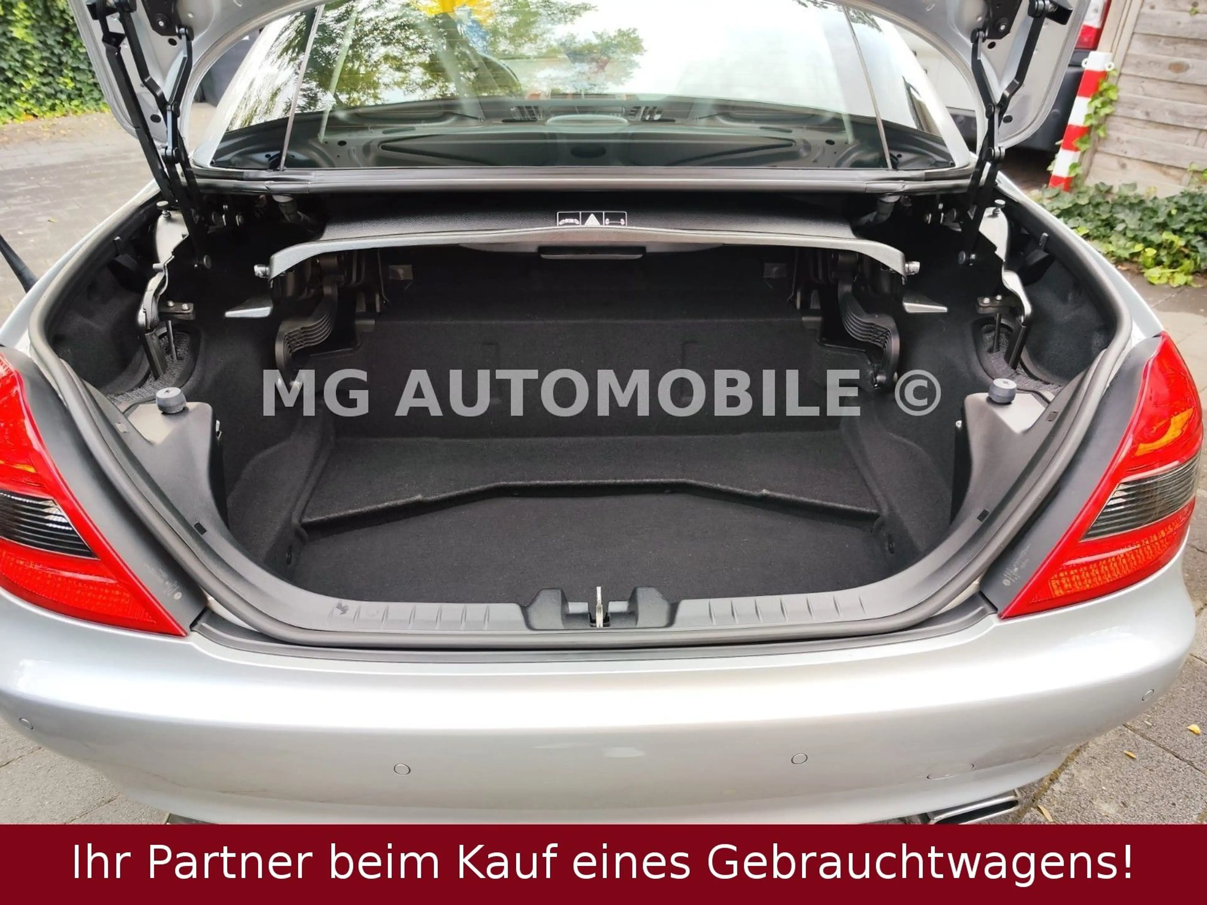 Mercedes-Benz SLK 350 Roadster Brabus Scheckheft Bi-Xen Navi — photo 9