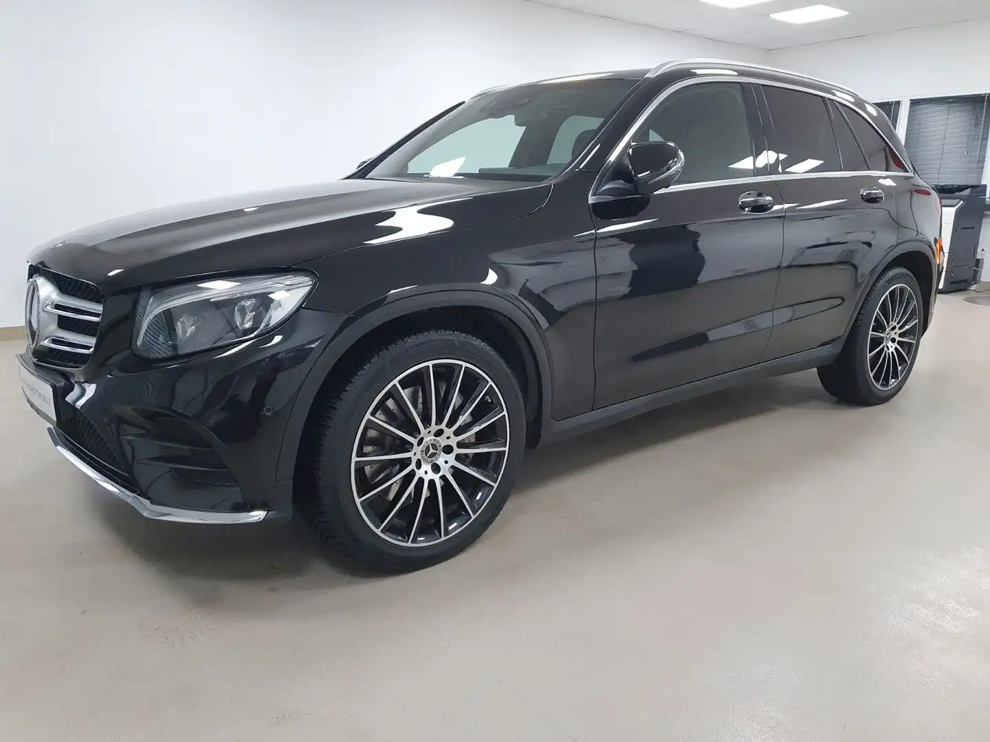 Mercedes-Benz GLC 350 d 4Matic*AMG Line*Pano*Burmester*360* Schwarz - 1