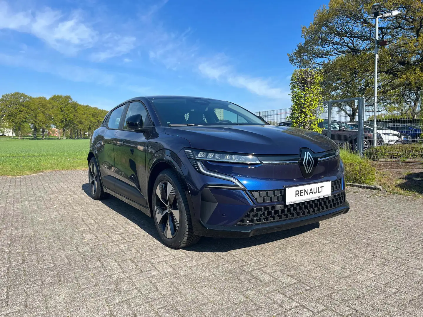 Renault Megane E-Tech 100% Equilibre EV60 220hp Blau - 2