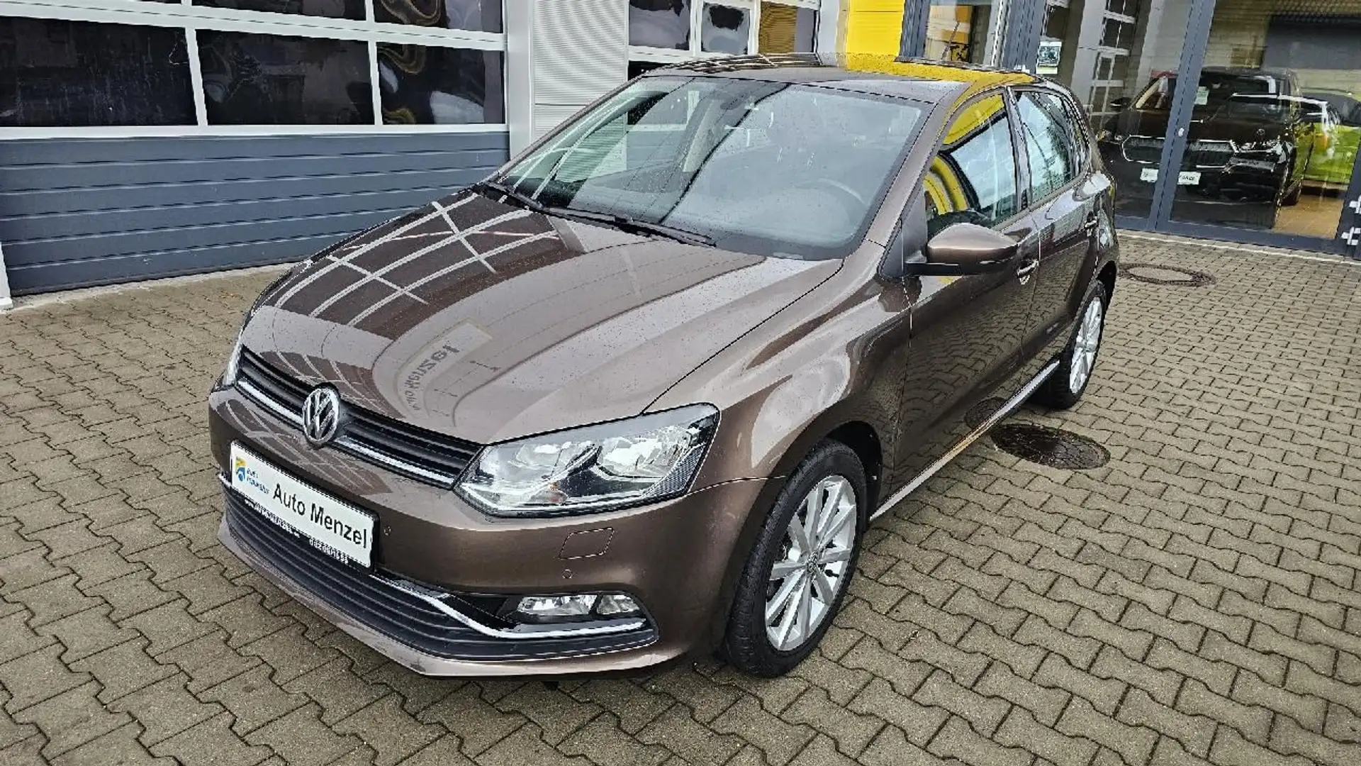 Volkswagen Polo V Highline DSG BMT/Start-Stopp/SHZ/PDC/Kam/ Braun - 1