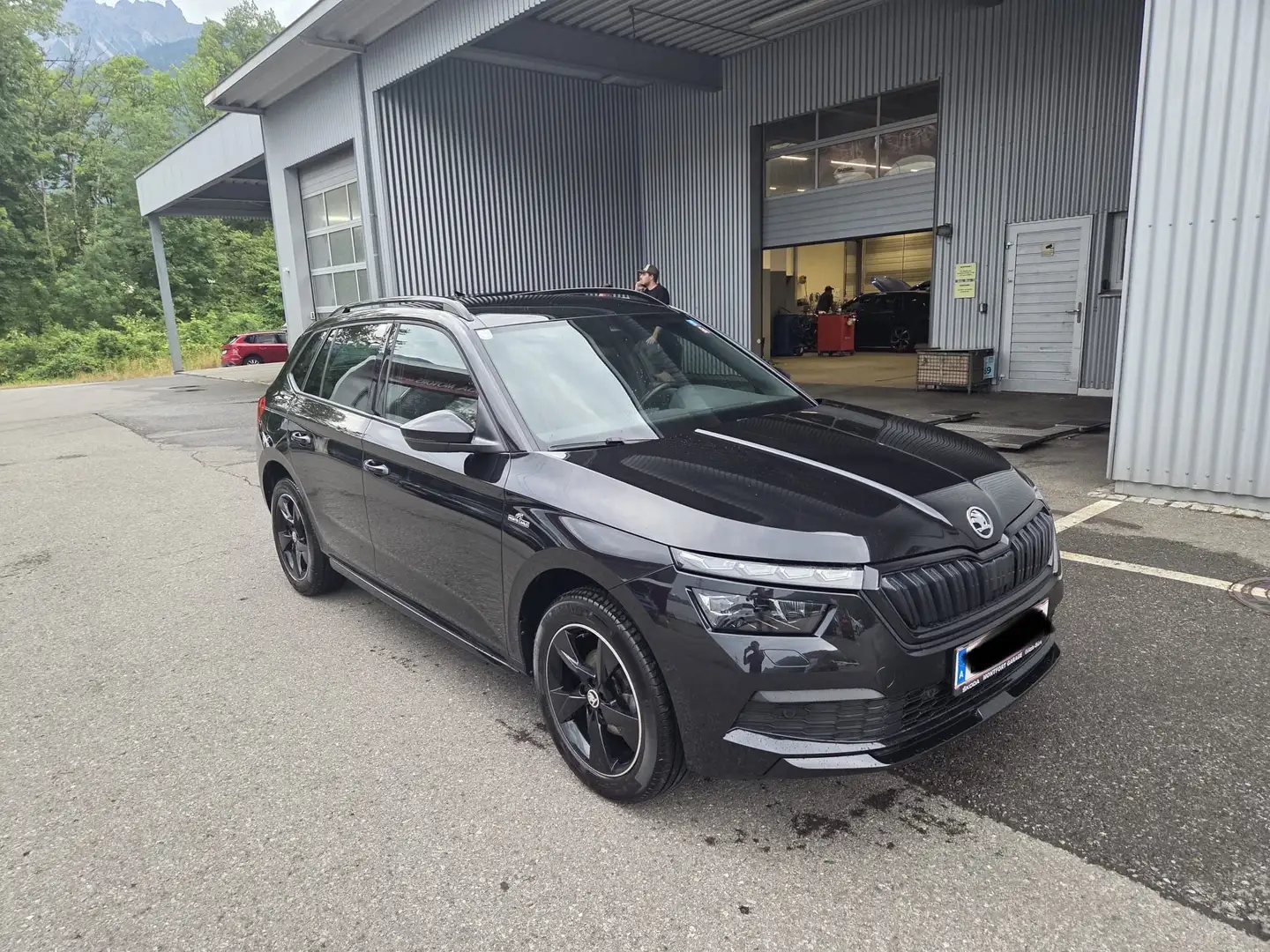 Skoda Kamiq Monte Carlo Schwarz - 1
