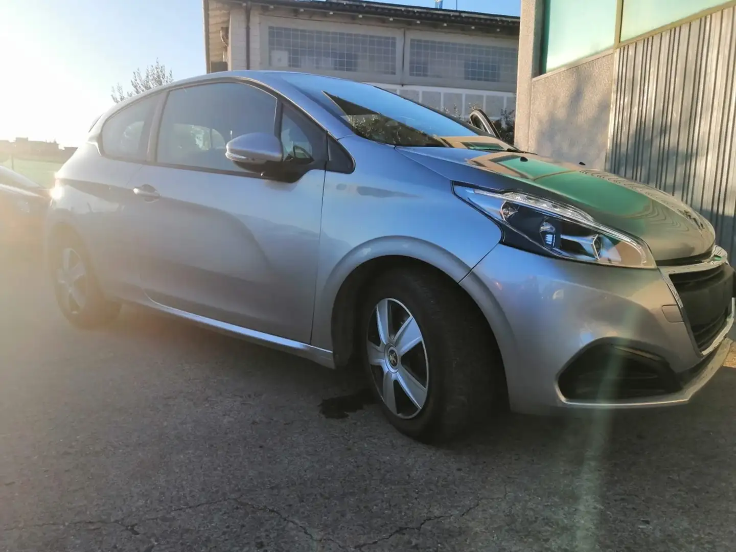 Peugeot 208 208 3p 1.6 bluehdi Allure 100cv Grigio - 1