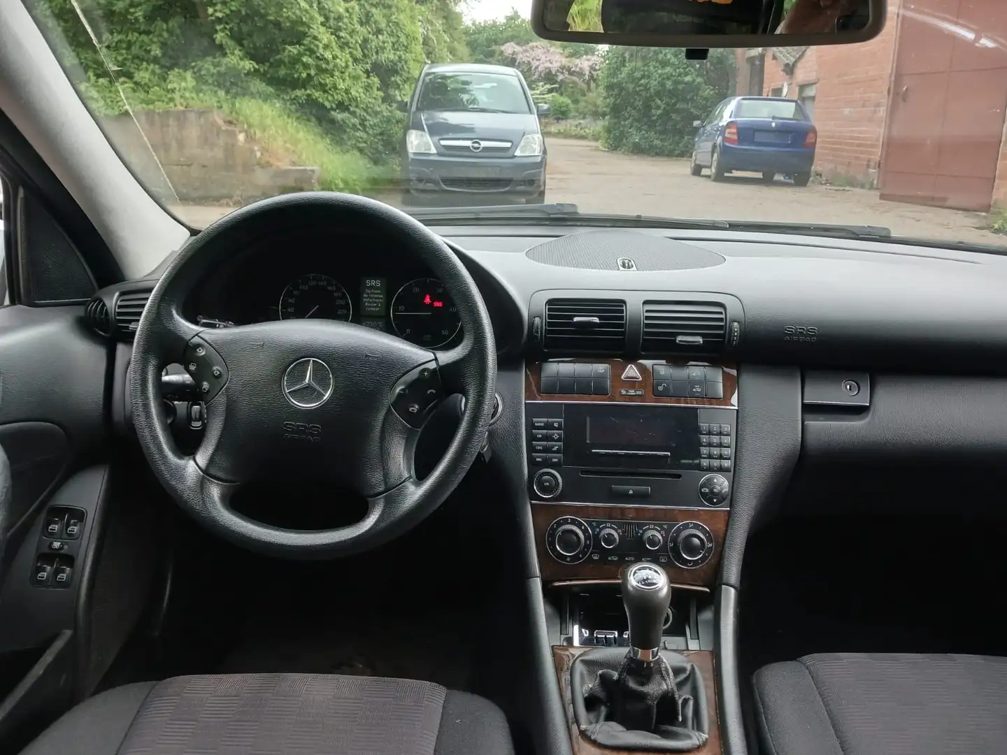 Mercedes-Benz CE 200 - 1