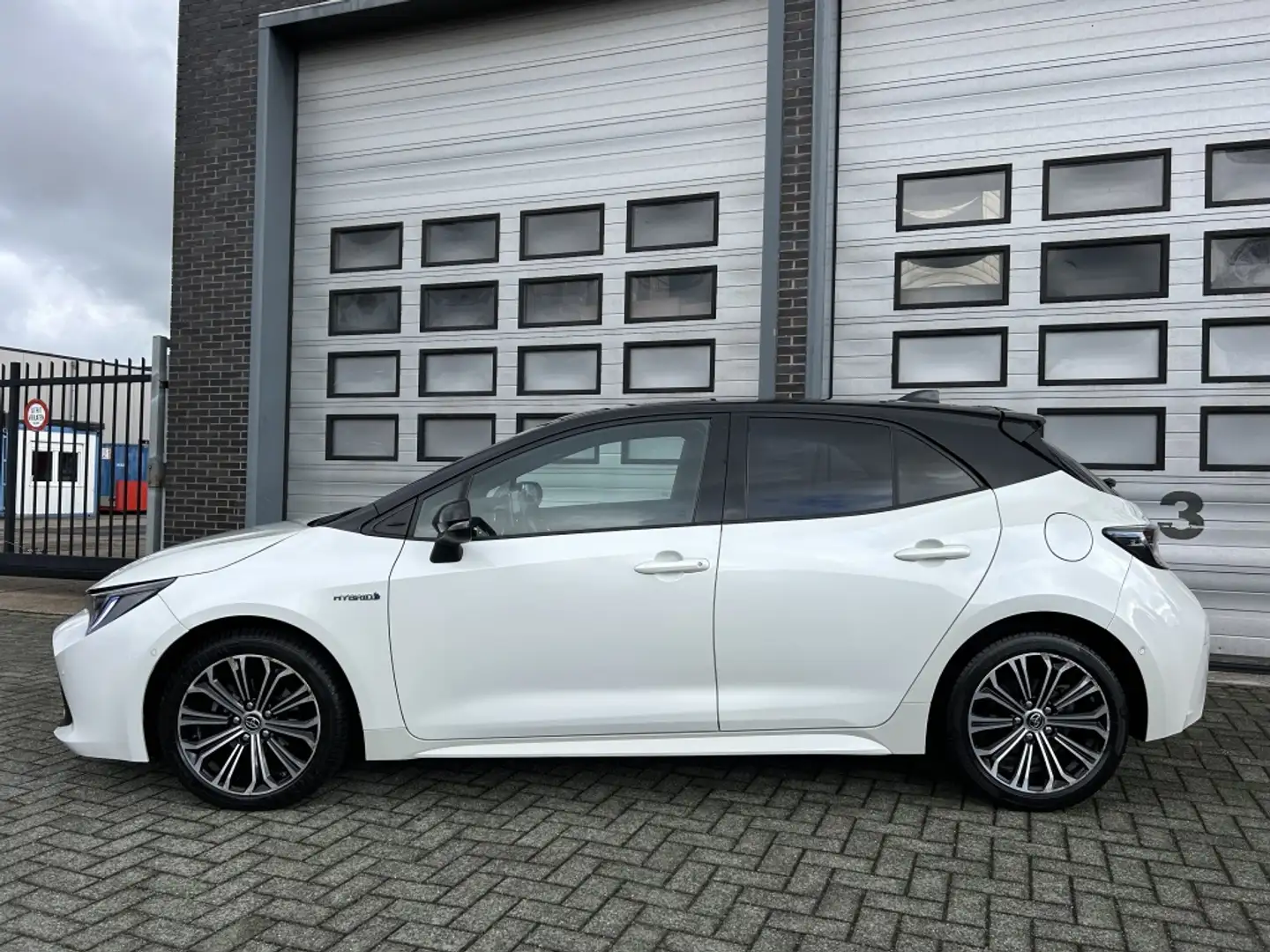 Toyota Corolla 1.8 Hybrid Dynamic+ Uniek! Automaat ✅ Blanc - 2