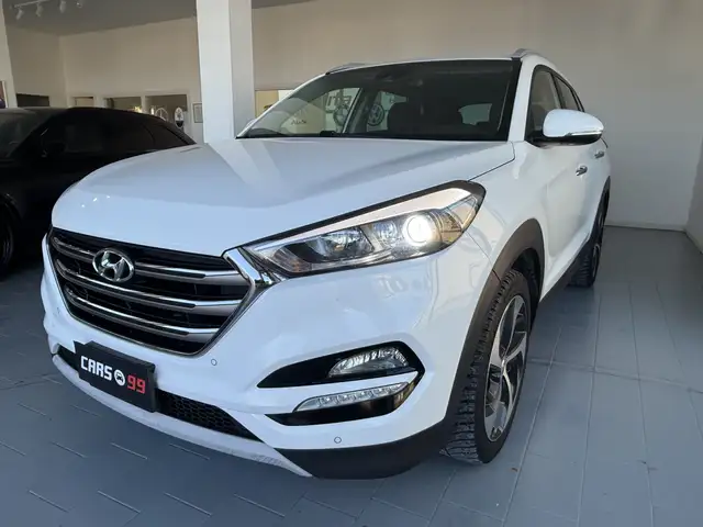 Hyundai TUCSON 1.7 crdi Xpossible 2wd 115cv PREZZO PROMO