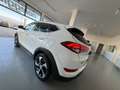 Hyundai TUCSON 1.7 crdi Xpossible 2wd 115cv Blanc - thumbnail 8