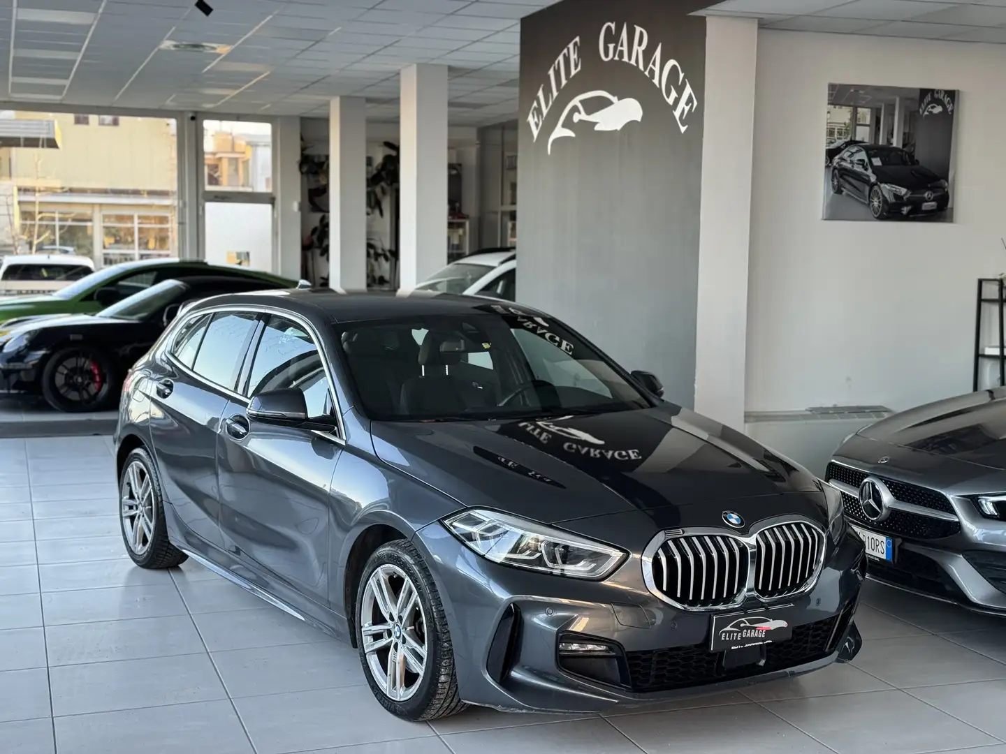 BMW 118 d Msport 5p auto 133.000km Gris - 1