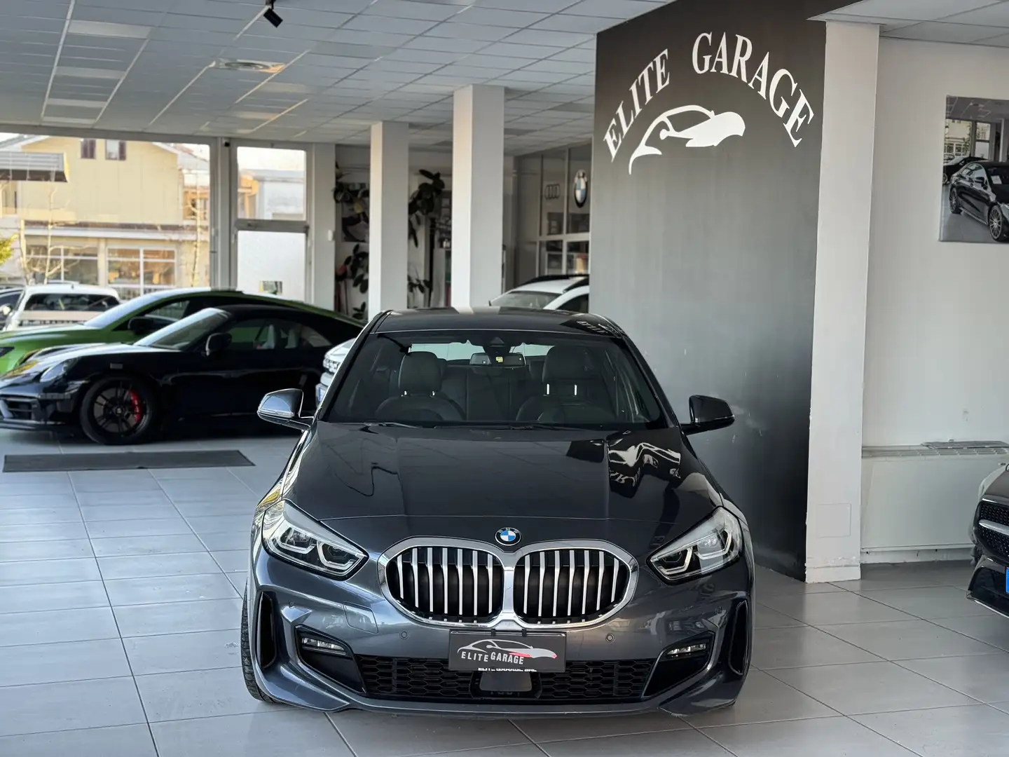 BMW 118 d Msport 5p auto 133.000km Gris - 2