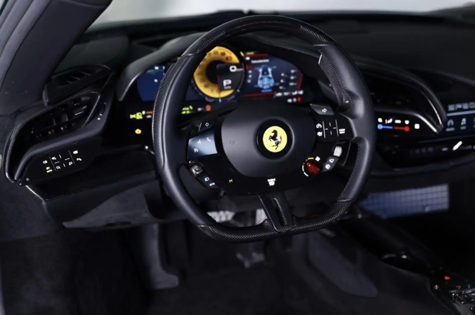 Ferrari SF90 Stradale Negro - 2