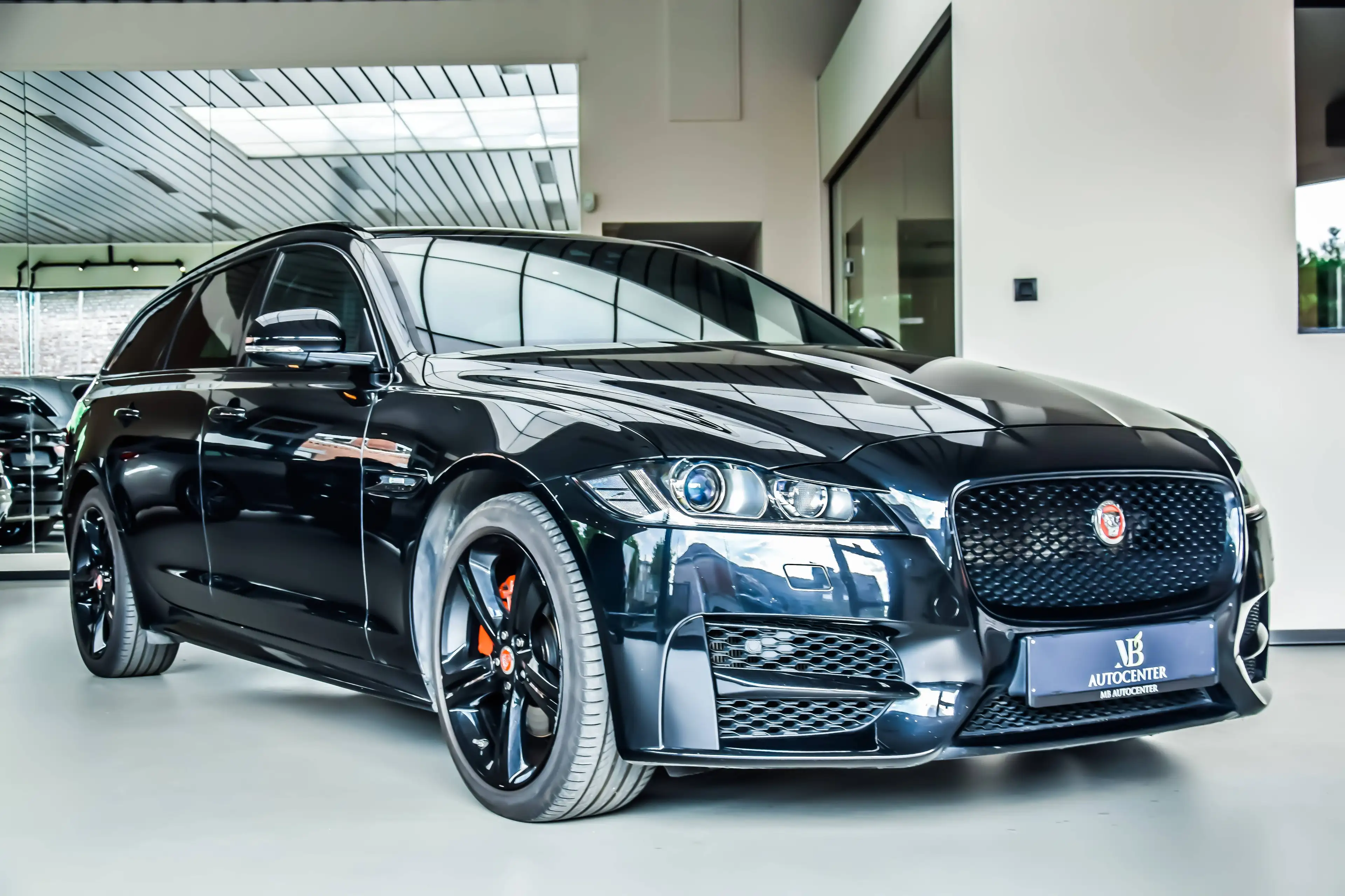 Jaguar XF Sportbrake 2.0 T R-Sport Black Edition 06/2020 — photo 5