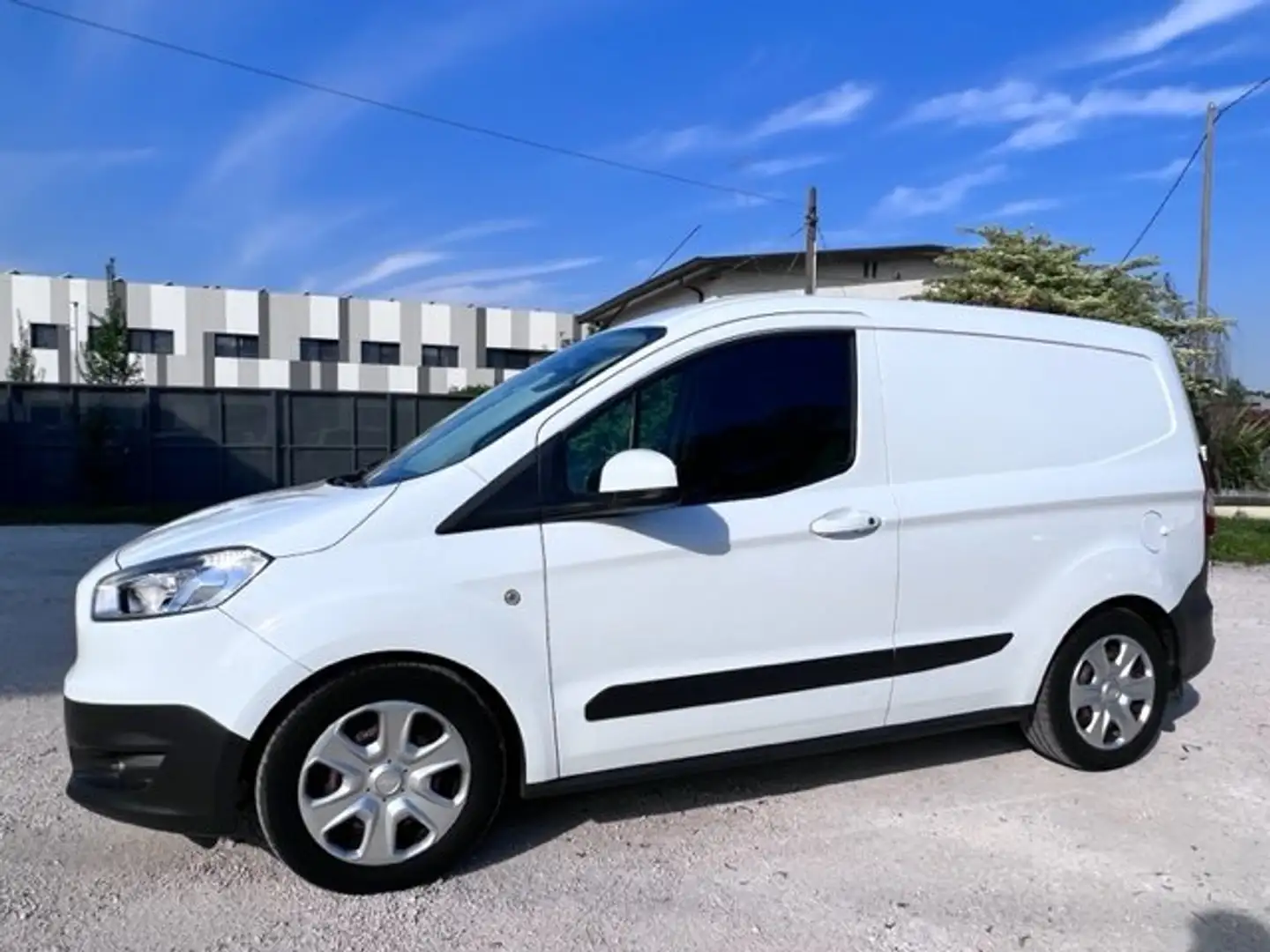 Ford Transit Courier Bianco - 2