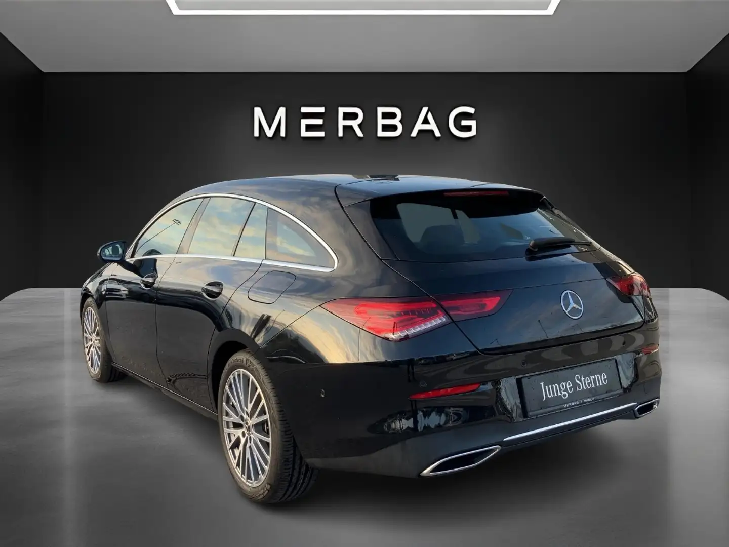 Mercedes-Benz CLA 200 d Shooting Brake Progressive Line Facelift Negro - 2
