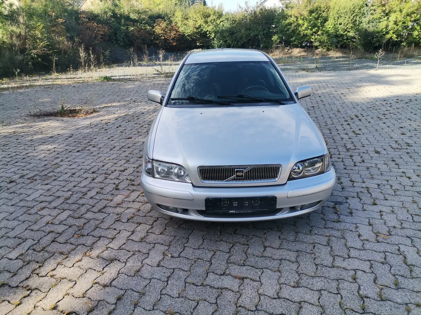 Volvo V40 V40 1.8 Comfort Silber - 2
