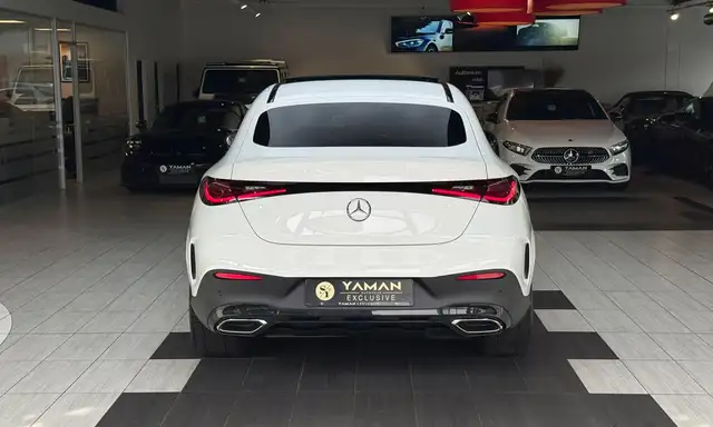 Mercedes-Benz GLC view 8