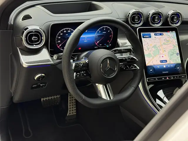 Mercedes-Benz GLC view 12
