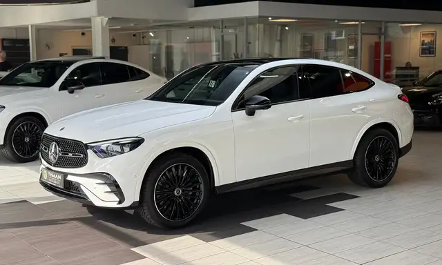 Mercedes-Benz GLC view 2
