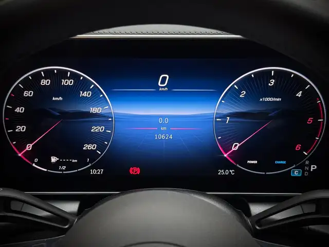 Mercedes-Benz GLC view 14