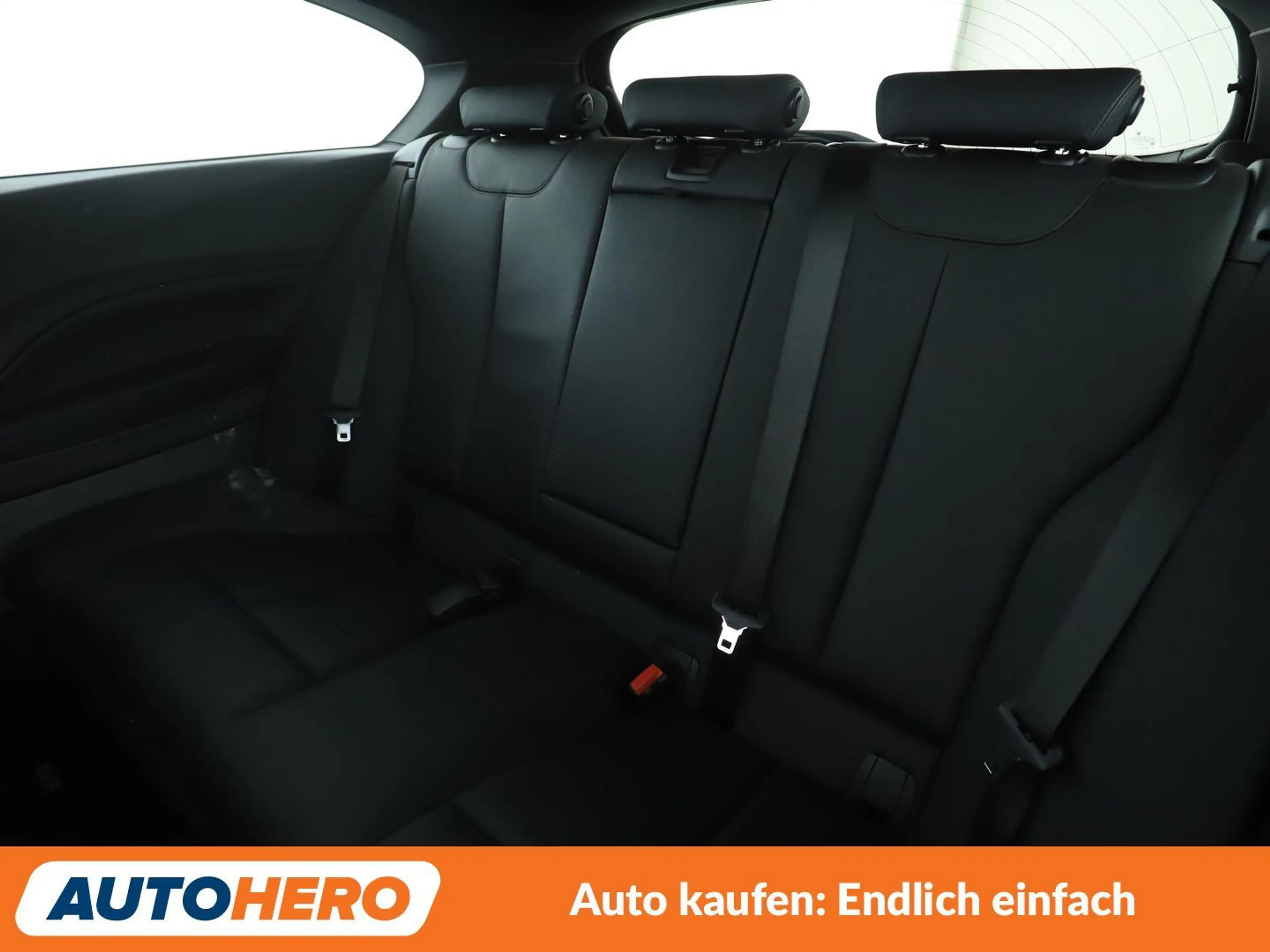 BMW 140 M140i xDrive Special Edition Aut.*NAVI*CAM*TEMPO* — photo 14