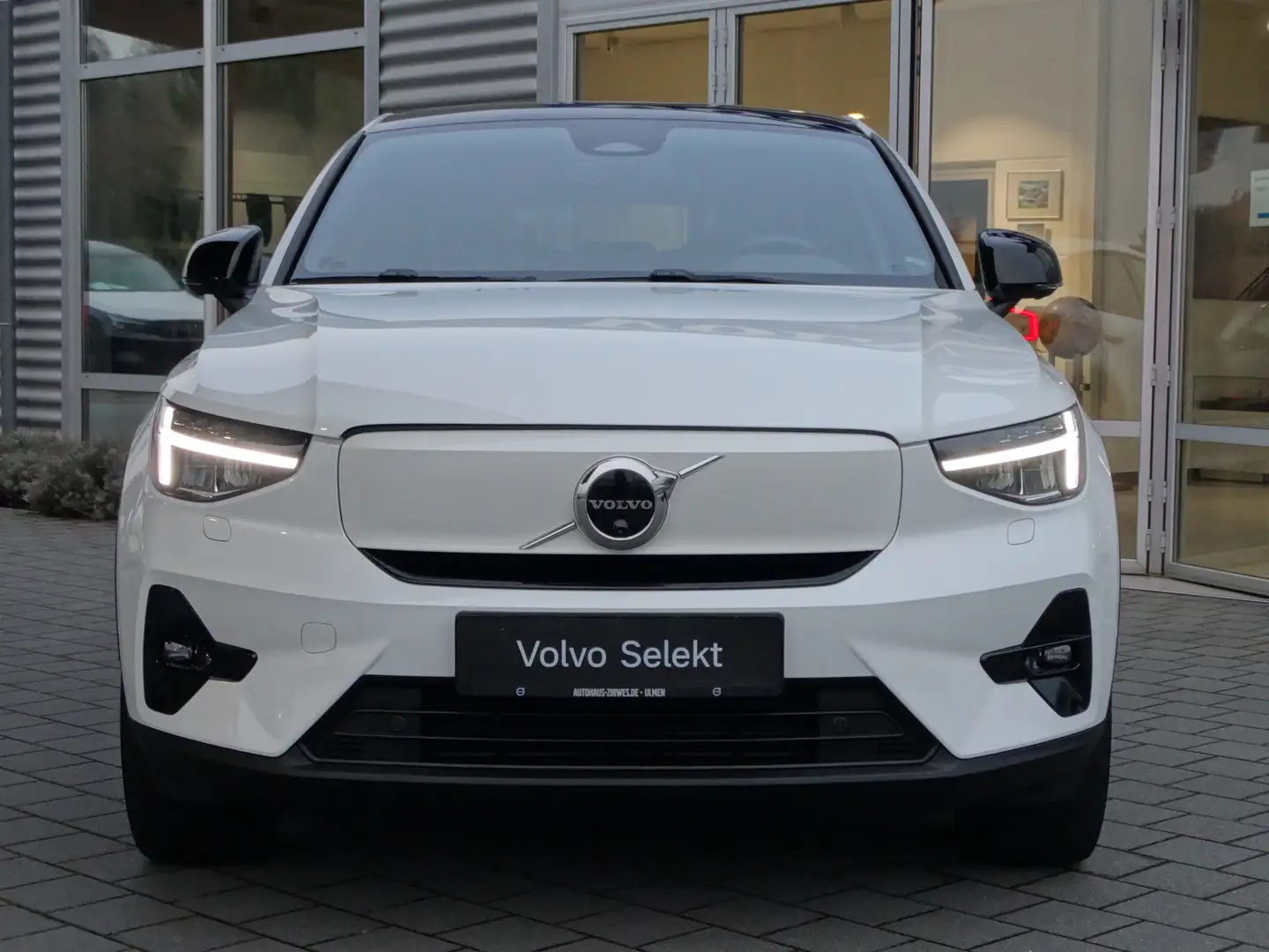 Volvo C40 Ultimate Recharge Pure Electric Twin AWD Weiß - 2