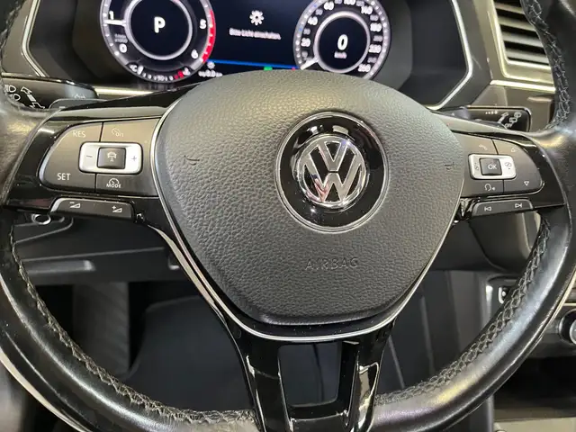 Volkswagen Tiguan Allspace view 21