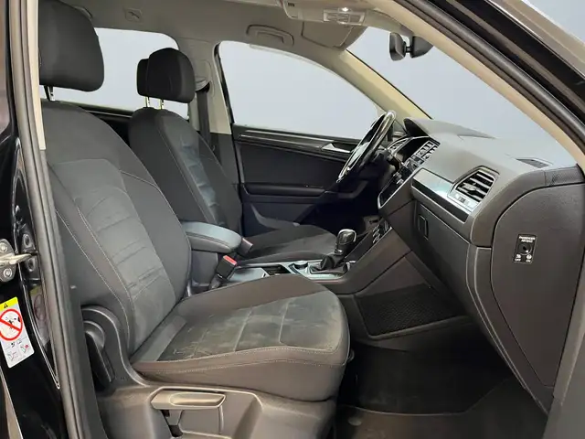 Volkswagen Tiguan Allspace view 10