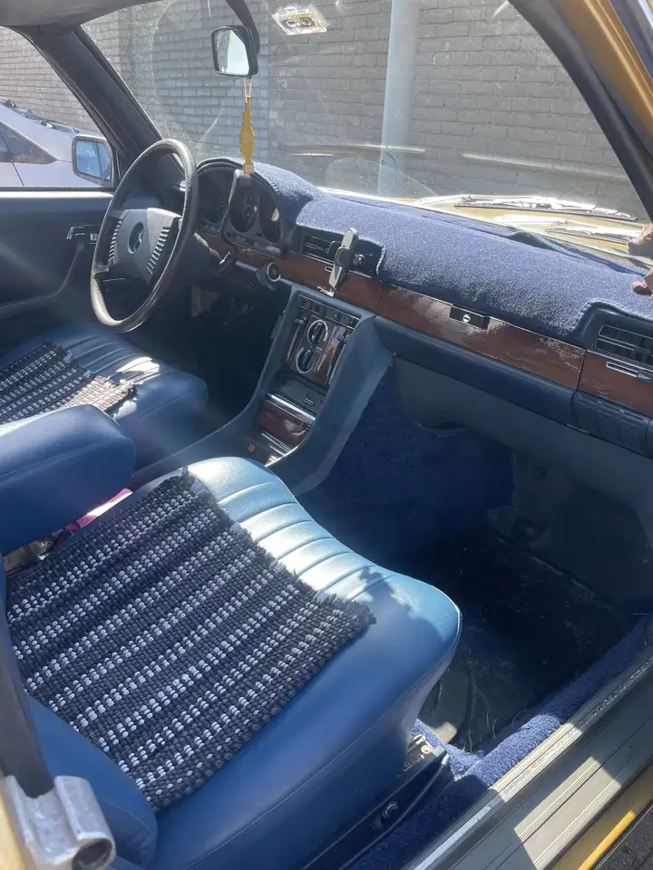 Mercedes-Benz 280 SE (W116), foto 6