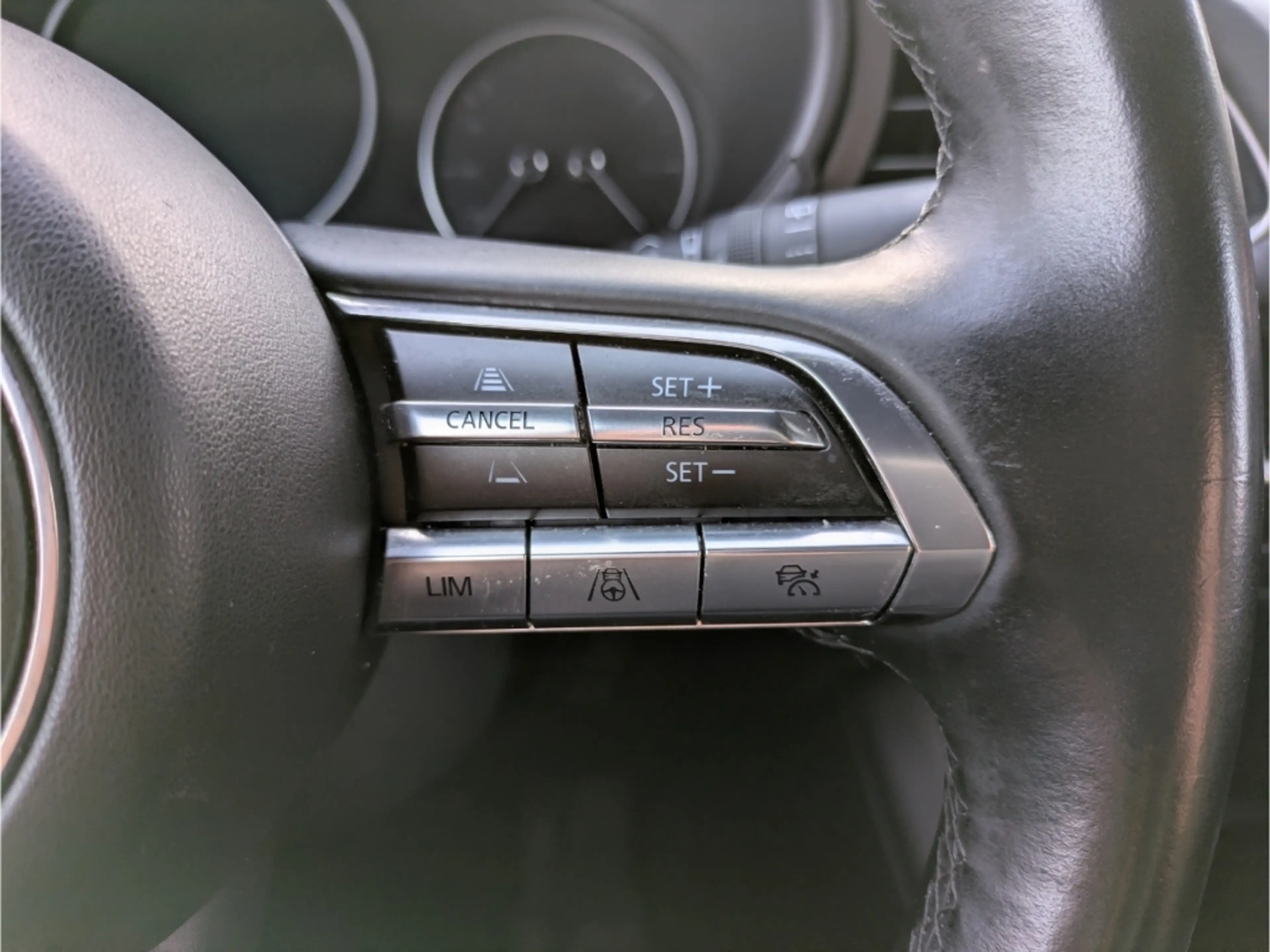 Mazda 3 Selection HUD Navi Bose 360 Kamera LED ACC Apple C — photo 10