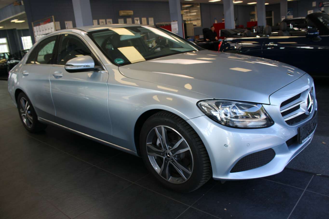 Mercedes-Benz C 180