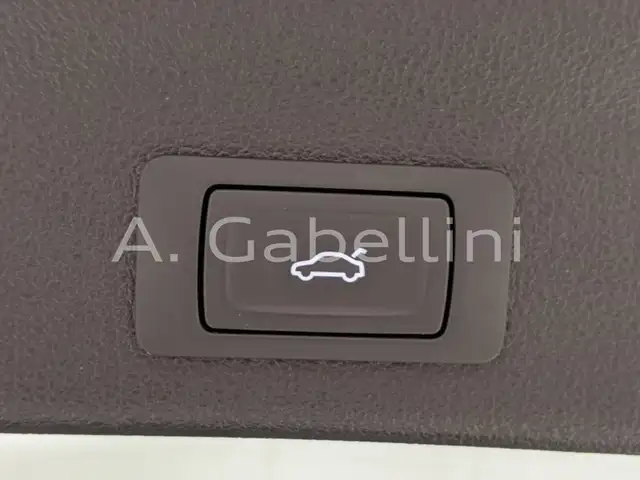 Audi A6 view 8