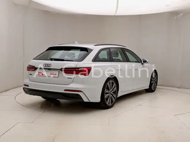 Audi A6 view 4