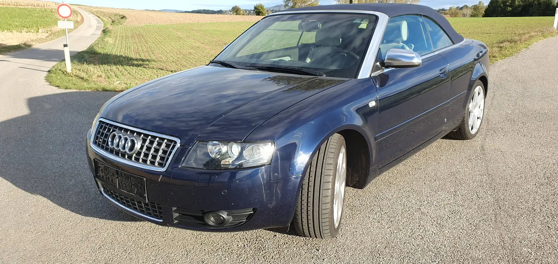 Audi S4 S4 Cabrio 4,2 V8 quattro Tiptronic, 25.000 km, Sammler-Rarität Orginalzustand Blau - 1