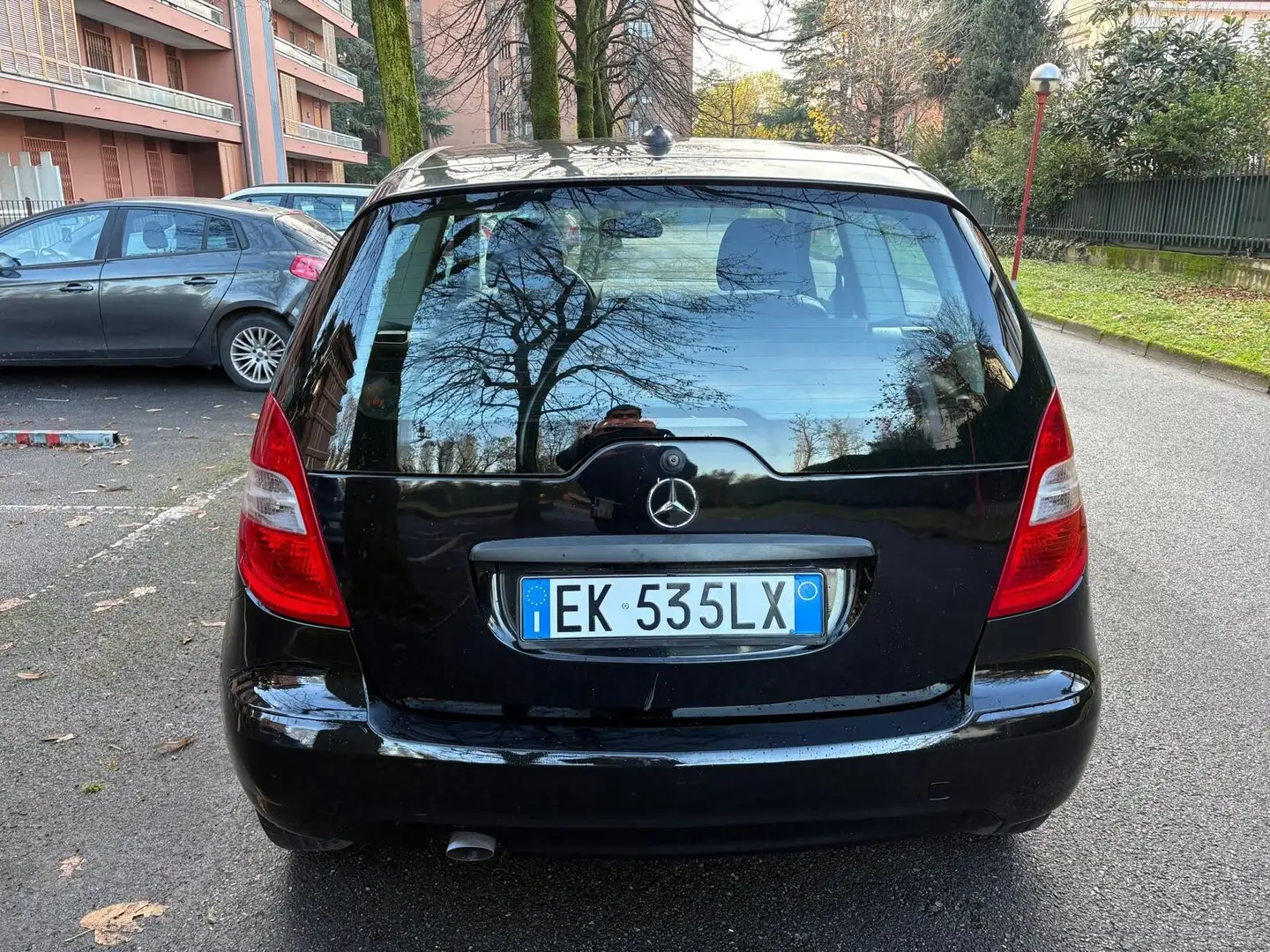 Mercedes-Benz A 160 A 160 BlueEFFICIENCY Coupé Elegance Nero - 2