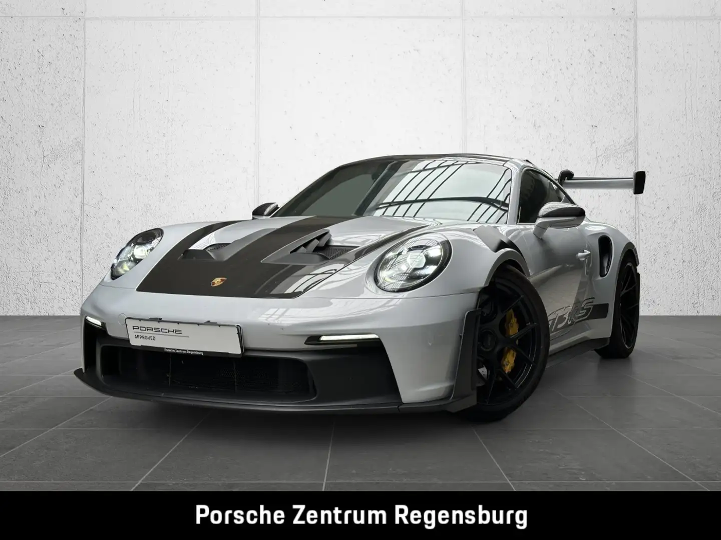 Porsche 992 911 GT3 RS Weissach BOSE Race Tex Grau - 2