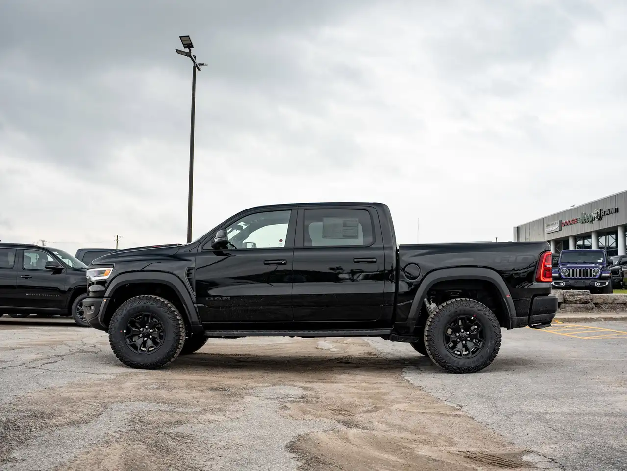 RAM 1500 снимка RAM 1500