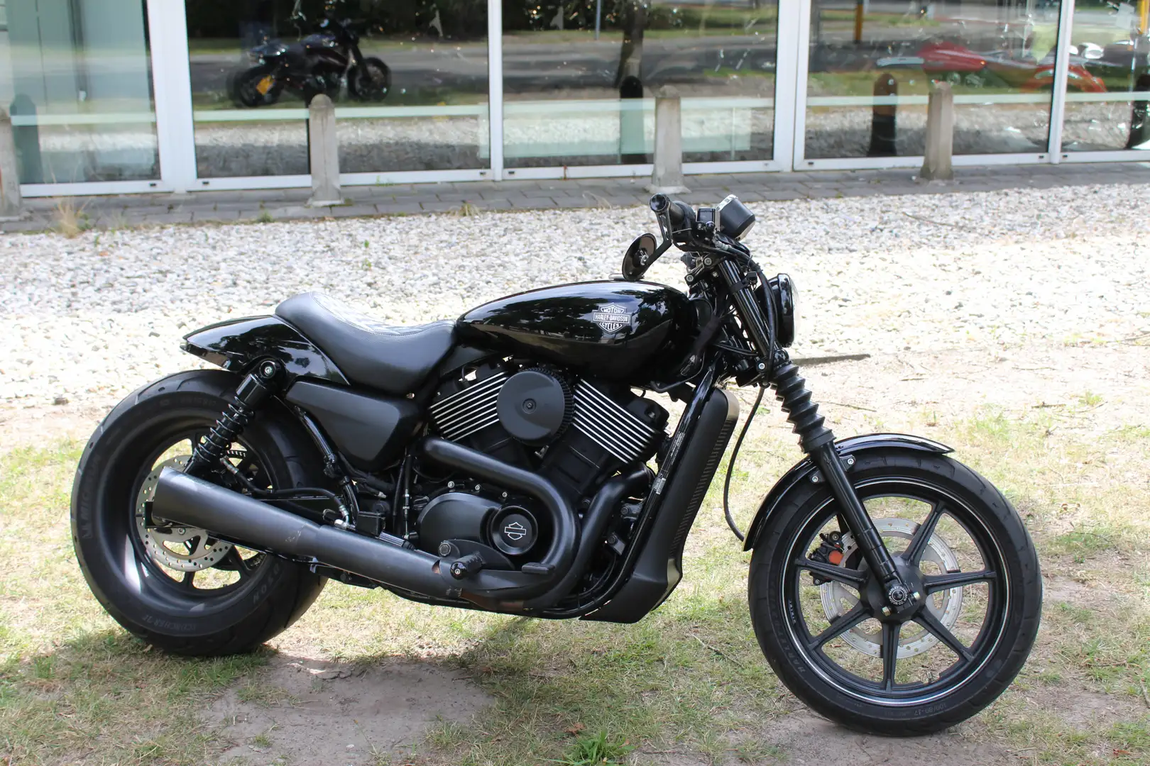 Harley-Davidson Street 750 Street 750 custom Zwart - 1
