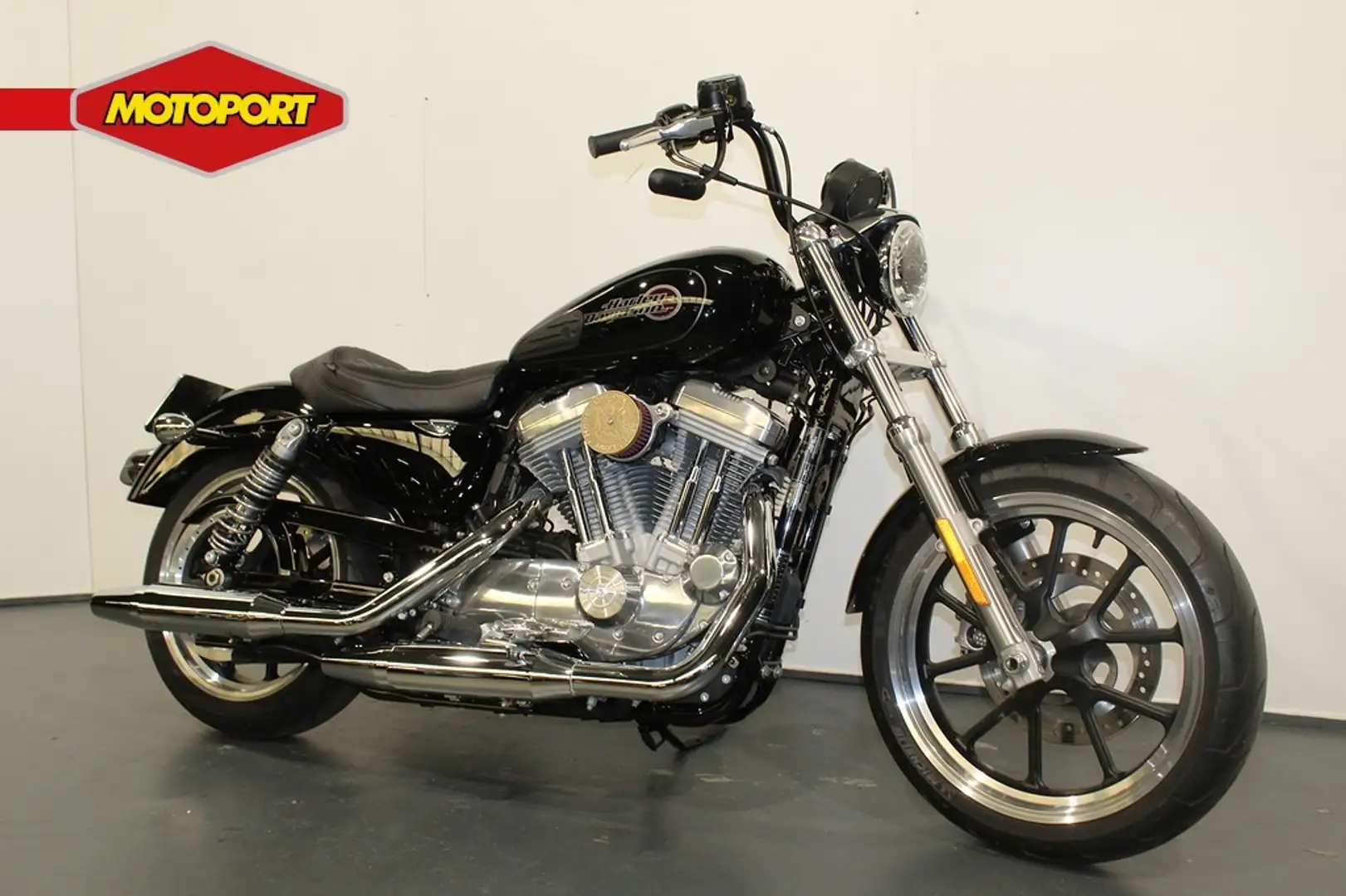 Harley-Davidson Superlow Negro - 2