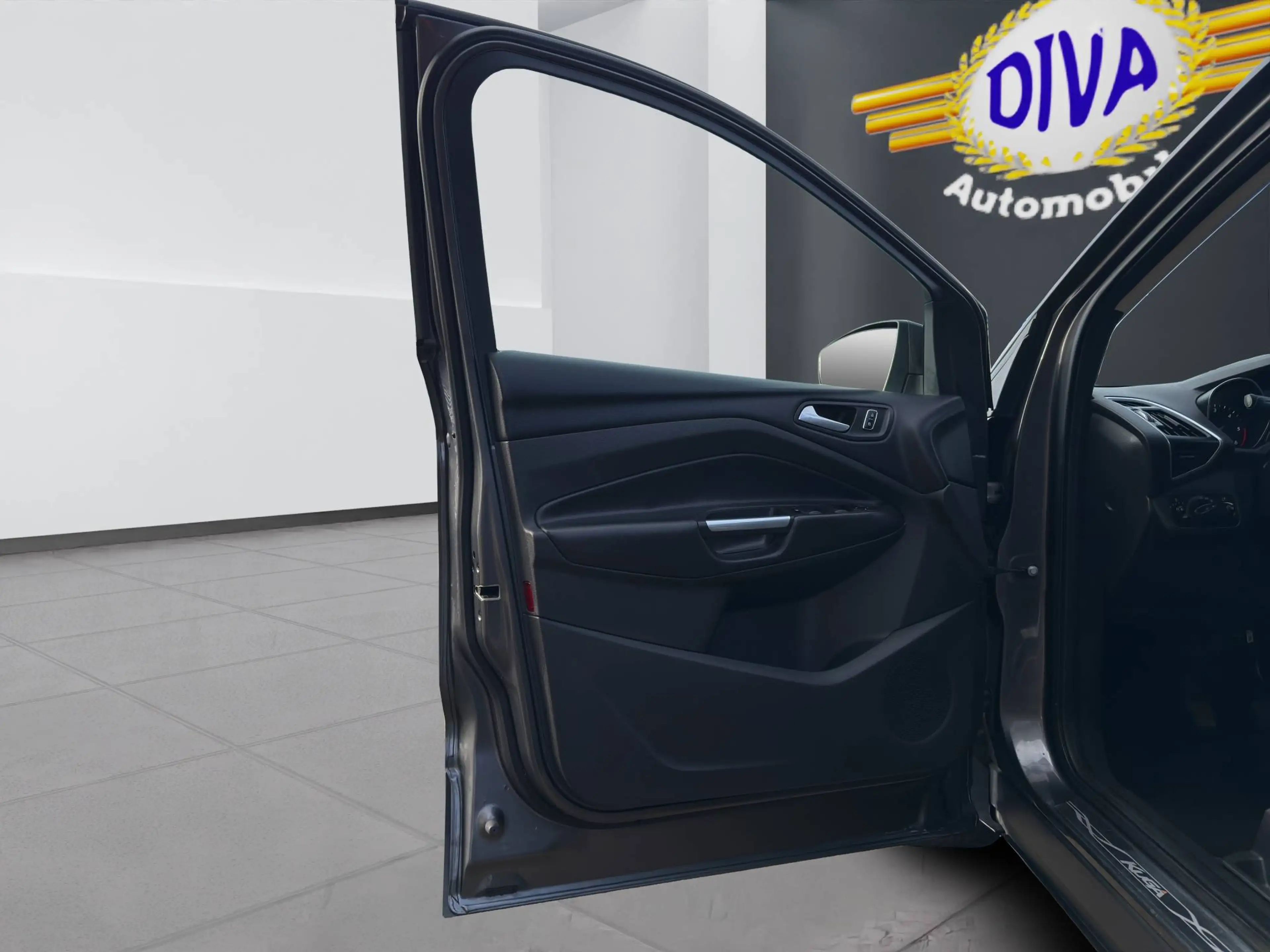 Ford Kuga 2.0 TDCi Titanium 1.Hand — photo 10