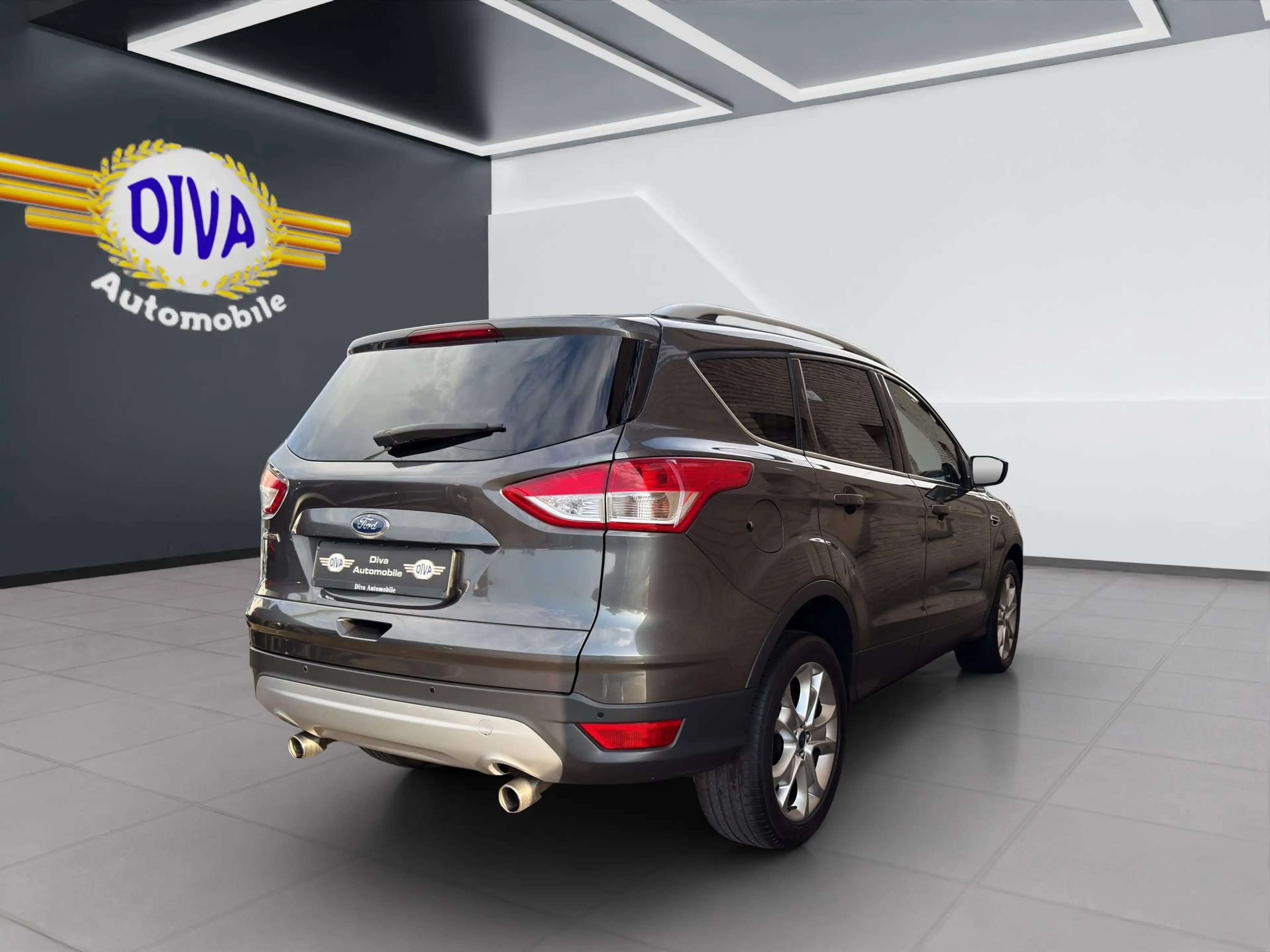 Ford Kuga 2.0 TDCi Titanium 1.Hand — photo 2