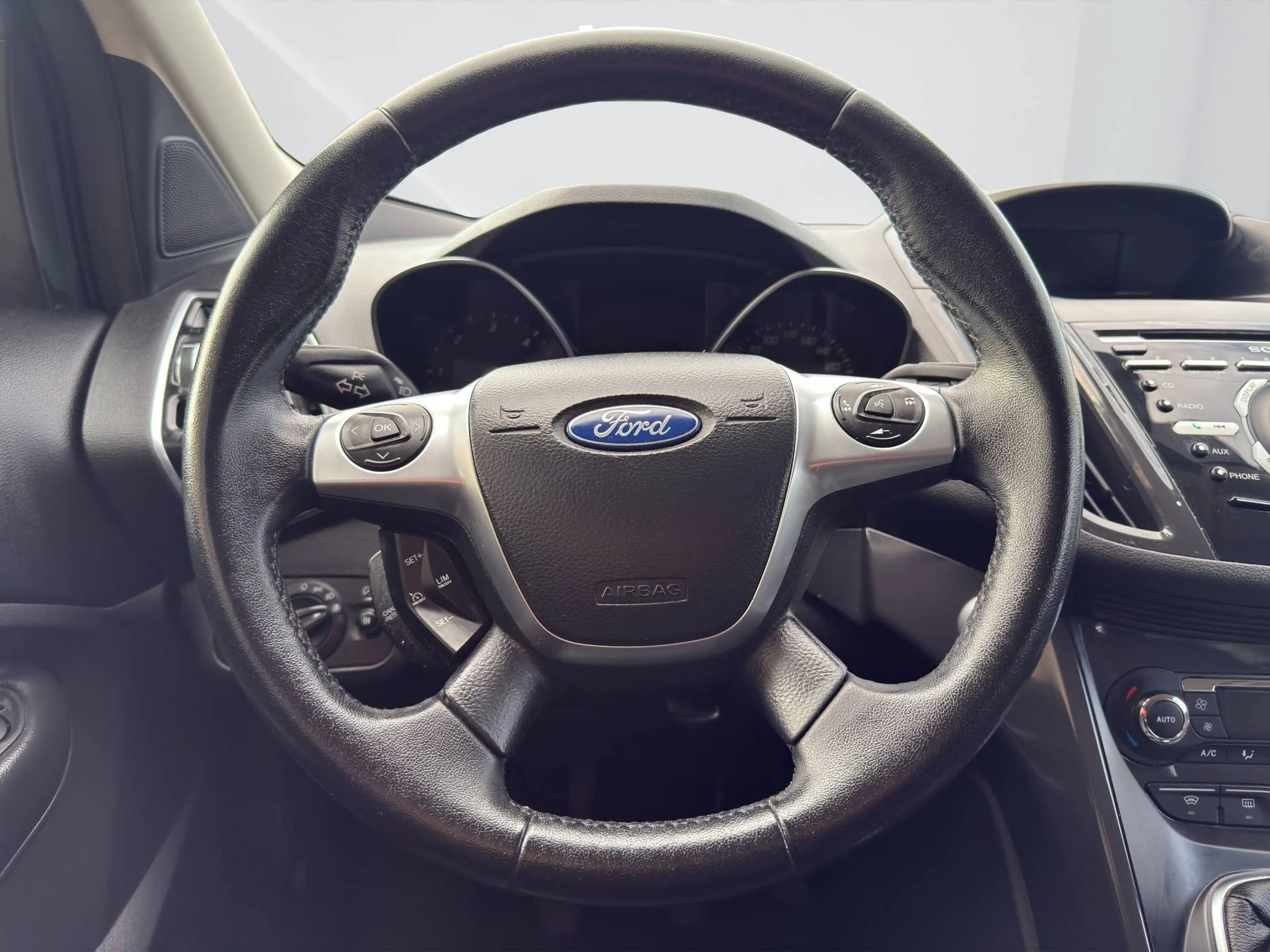 Ford Kuga 2.0 TDCi Titanium 1.Hand — photo 13